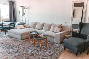 2 Zimmer Apartment mit Blick auf den Kölner Dom